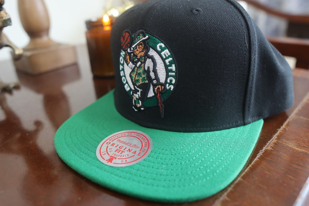 Mitchell & Ness Boston Celtics Classic Logo Adjustable Snapback Hat