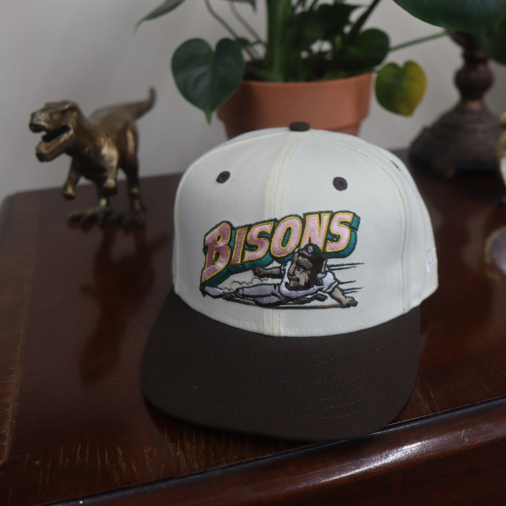 Exclusive New Era Buffalo Bisons Fitted Size 7 1/4 Hat 59Fifty Chrome Milb
