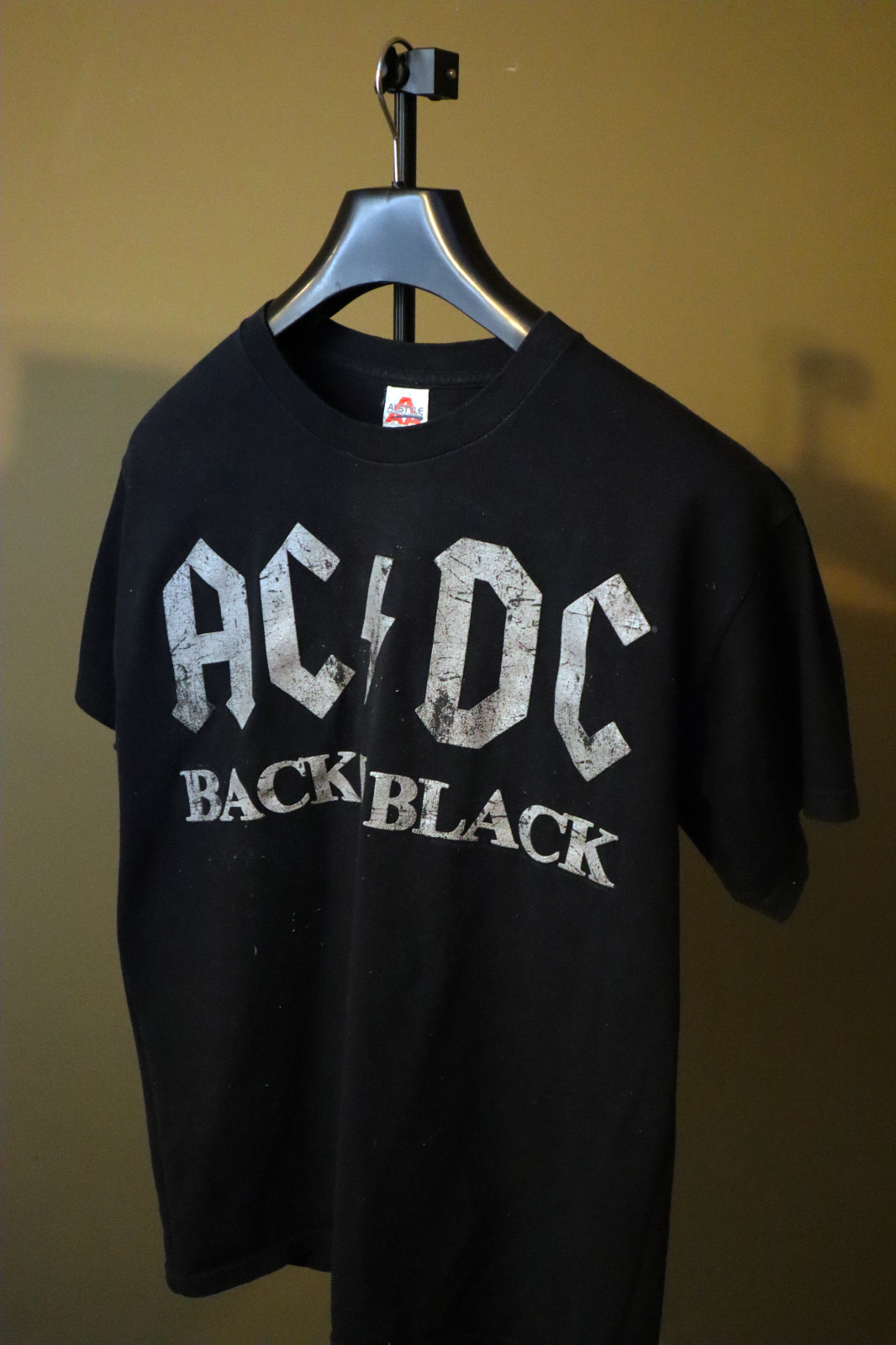 Vintage ACDC Back In Black T-Shirt Large Black Silver 2005 Alstyle Apparel 