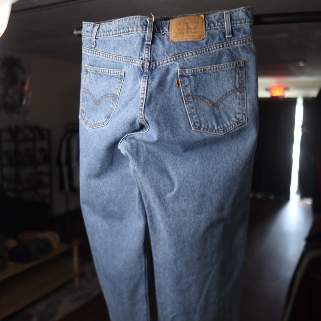 Vintage 90s Levi's 550 Orange Tab Relaxed Fit Denim 38X34