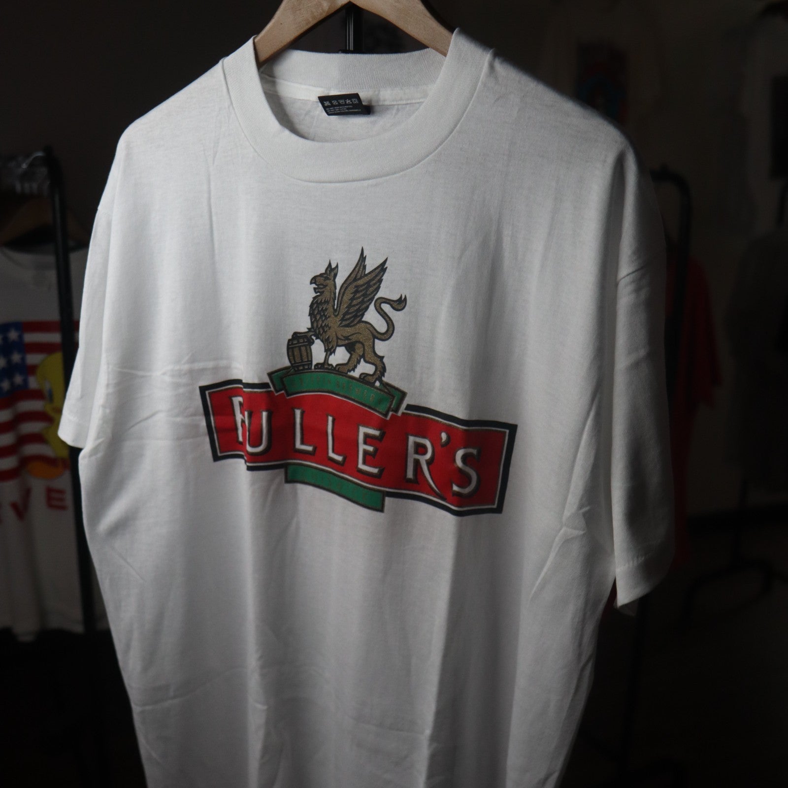 VINTAGE Fullers Griffin Brewery Shirt Mens Extra Large  Single Stitch Adult 90s