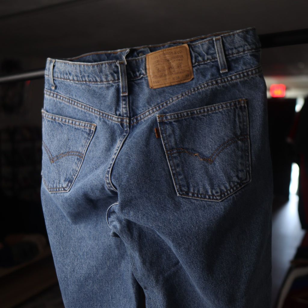 Vintage 90s Levi's 550 Orange Tab Relaxed Fit Denim 38X34