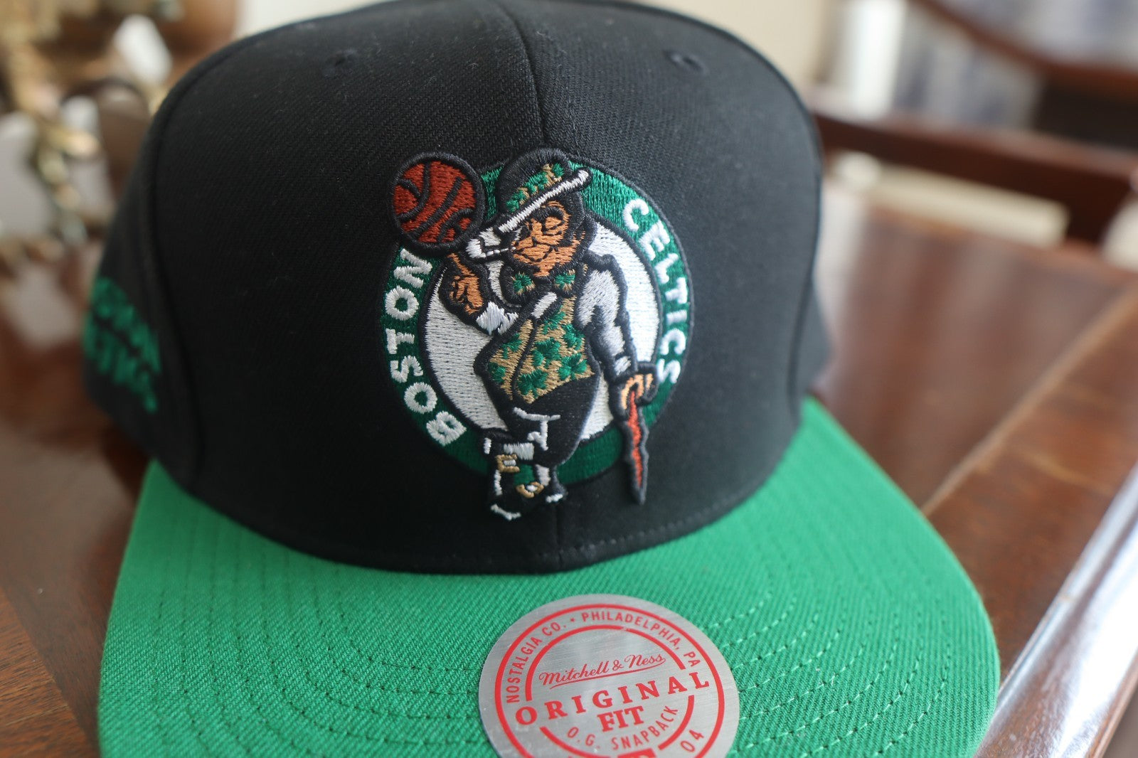 Mitchell & Ness Boston Celtics Classic Logo Adjustable Snapback Hat