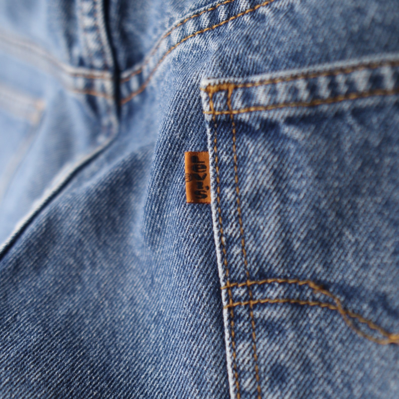 Vintage 90s Levi's 550 Orange Tab Relaxed Fit Denim 38X34